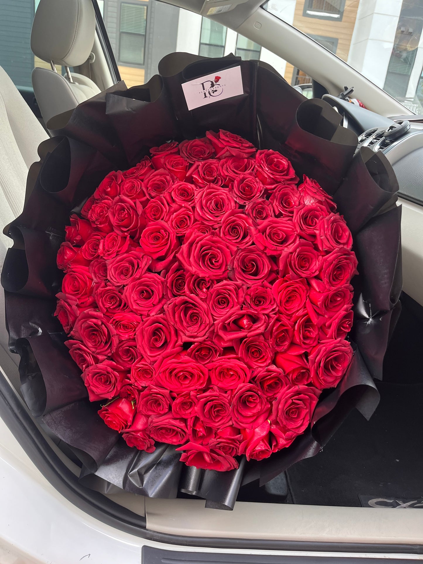 100 Roses (Up to 4 colors)