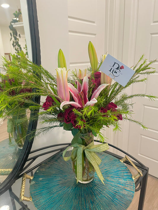 Hand Tied Bouquet (Up to 20 stems)